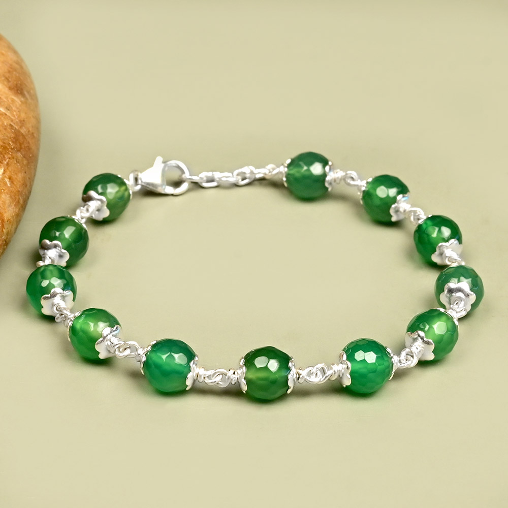 Green Onyx Faceted 925 Silver Flower Caps Bracelet - 8 mm