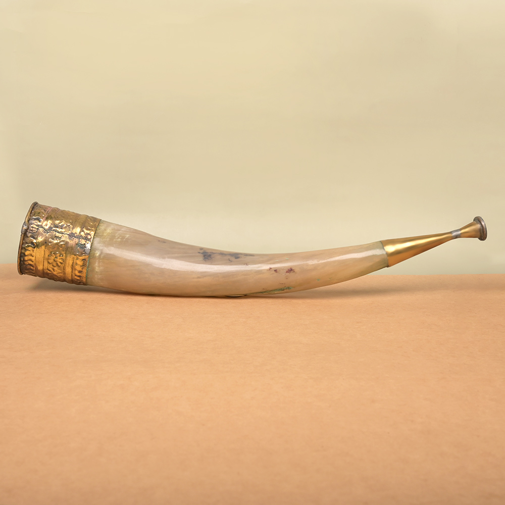 Natural Blowing Bull Horn Bhringi - 314 gms