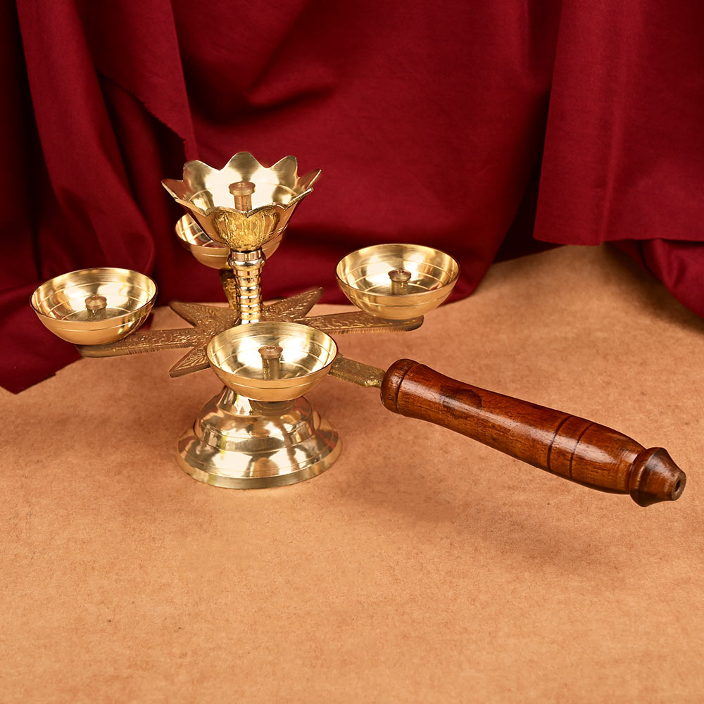 Brass Panch Aarti Diya x Wooden Handle