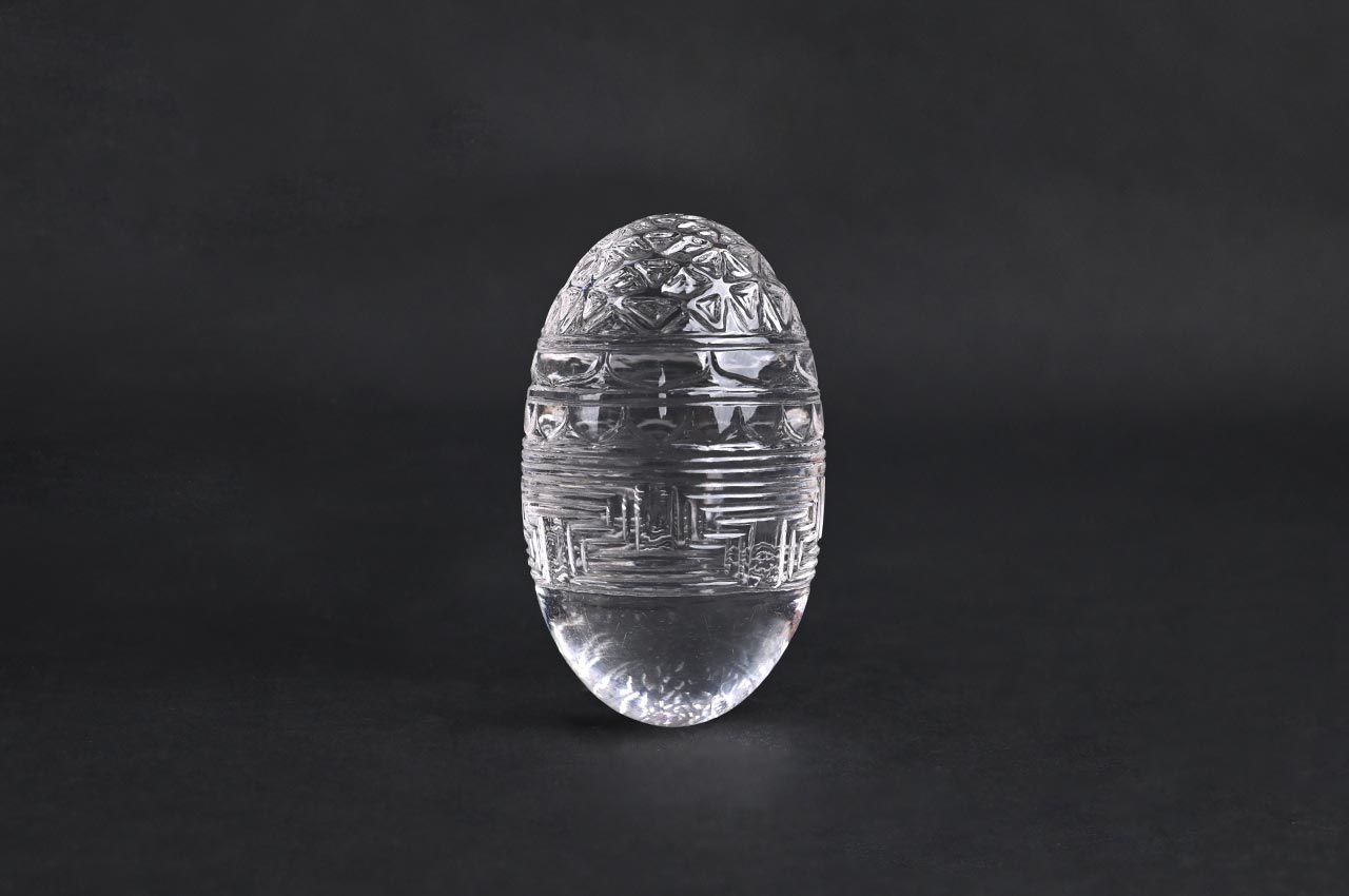 sphatik-shree-yantra-with-lingam-120-gms-1
