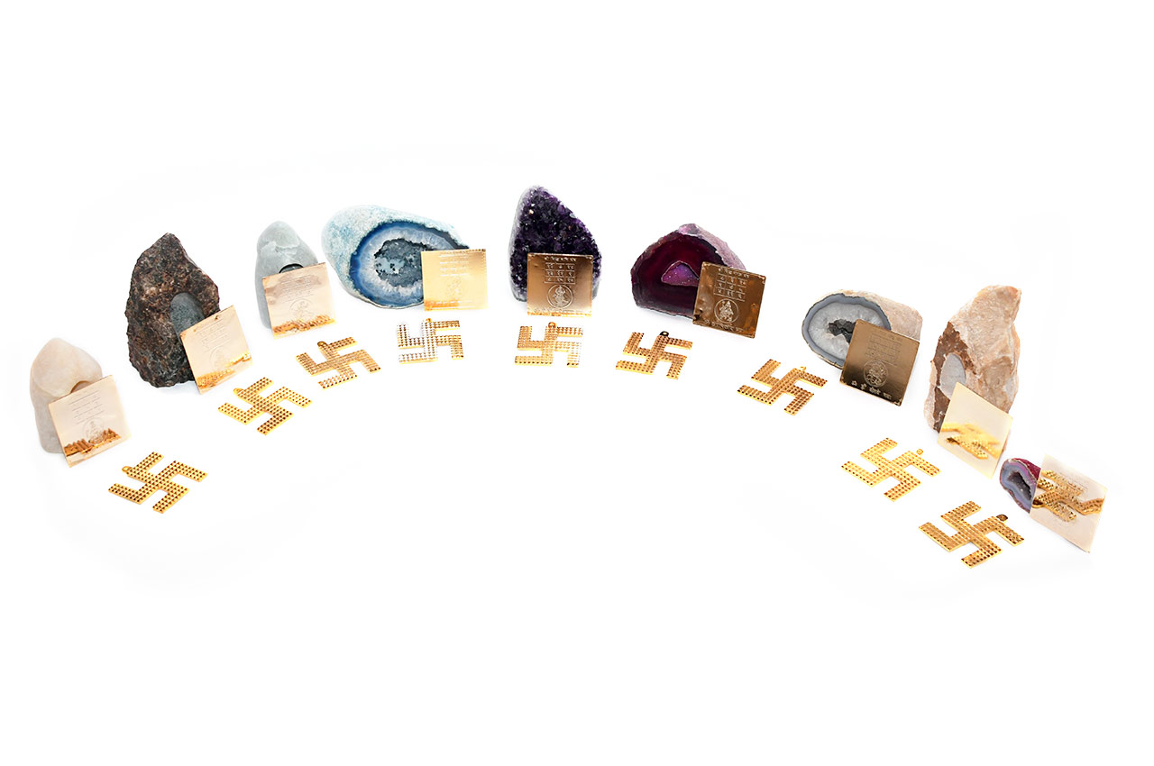 vastu-9-planetery-gemstones-and-yantra-kit-1