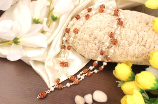 2 mukhi with Pearl mala in flower caps