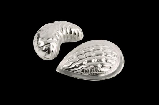 Almond and Cashew nuts in pure Silver