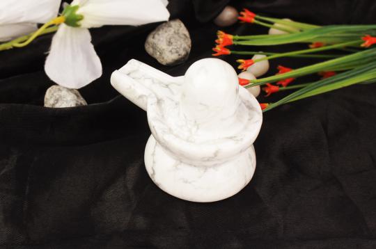 Howlite Shivlinga - 196 gms