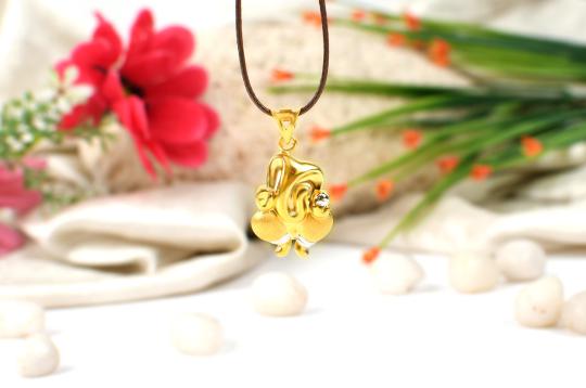 Vinayaka Ganesh pendant in gold