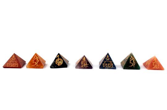 7 Chakra Pyramids