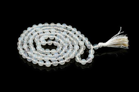 White Agate Round mala - 6mm