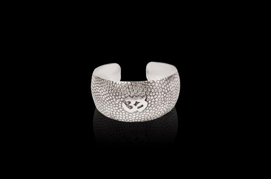 Om Kada in pure heavy silver - Design II