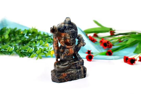 Shiva Idol In Blue Sapphire
