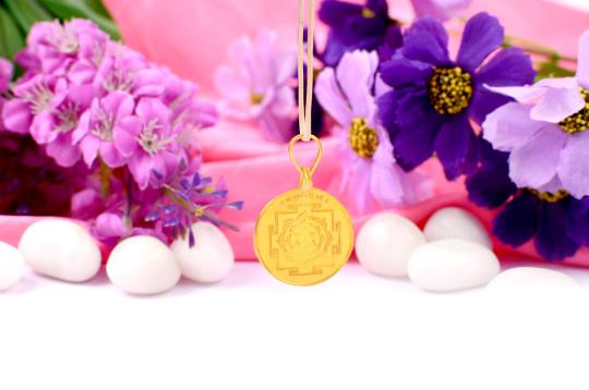 Shree Bhuvneshvari Yantra Locket in Pure Gold