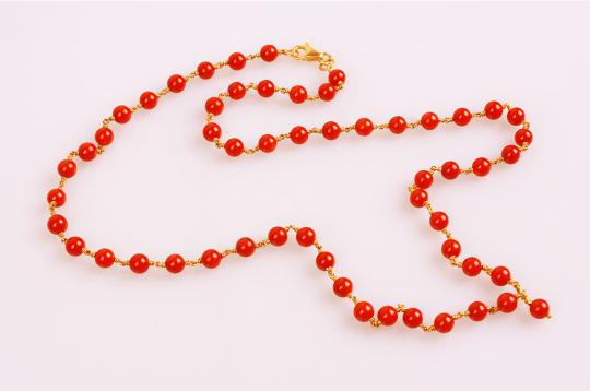 Coral beads necklace in gold - 5mm