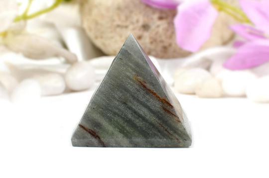 Pyramid in Green Agate