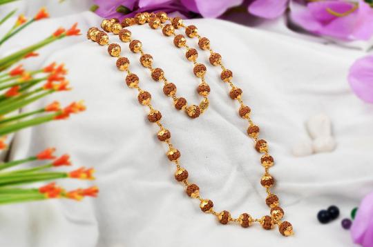 Rudraksha Chikna Mala 8 mm in designer Gold flower caps