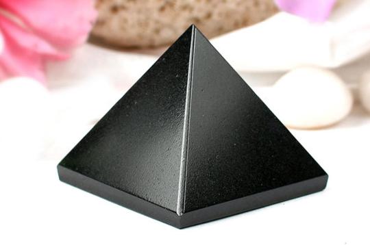 Pyramid in Black Jade