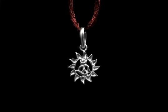 Om Locket in Pure Silver - Design VI