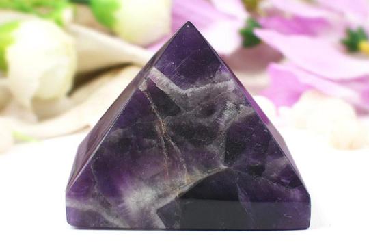 Pyramid in Natural Amethyst - 227 gms
