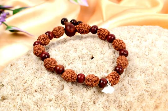 3 mukhi Mahajwala bracelet from Java with Red Sandalwood beads