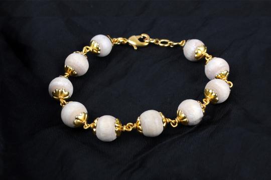 Tulsi Bracelet in gold polish copper caps