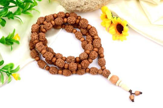 4 mukhi Brahma mala with White Sandalwood beads