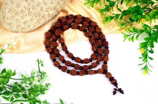 4 mukhi Brahma mala with Red Sandalwood beads - Design II
