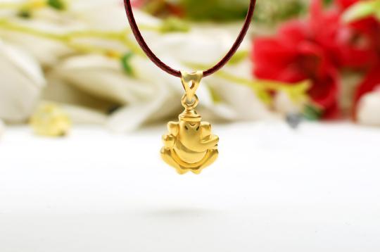 Ganesh Pendant in Gold - Design III