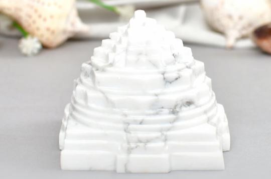 Howlite Shreeyantra - 198 gms