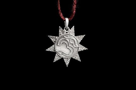 Om Locket in Pure Silver - Design XI