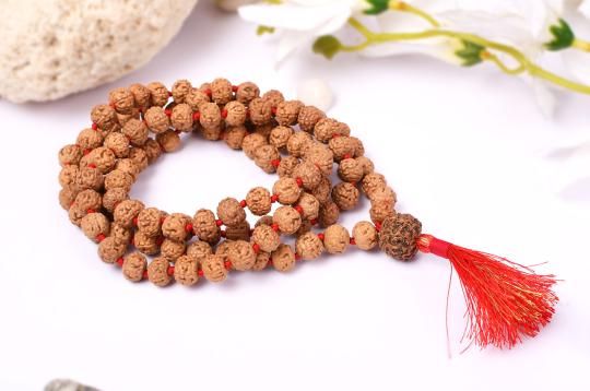 7 mukhi Mahalaxmi mala - 9 mm - Chikna beads