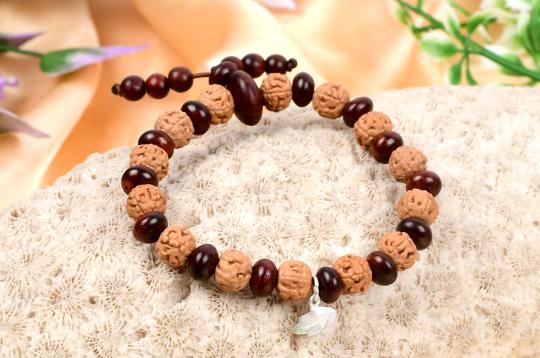 6 mukhi Mars bracelet from Java with Red Sandalwood beads