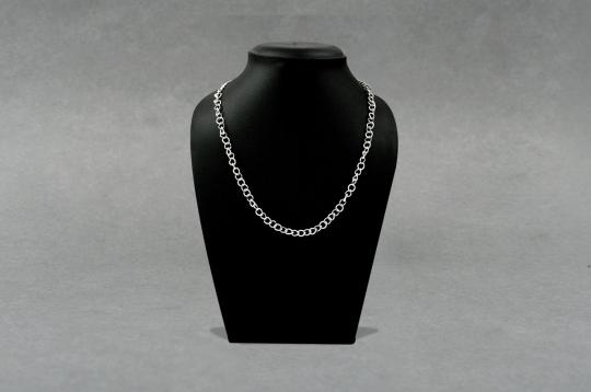 Dainty design chain
