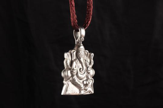 Aasan Ganesh Locket in Pure Silver