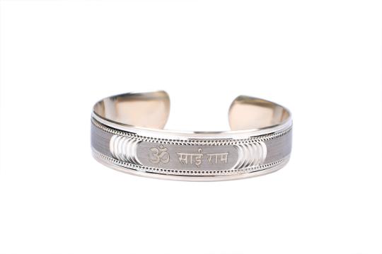 OM Sai Ram Kada in Silver