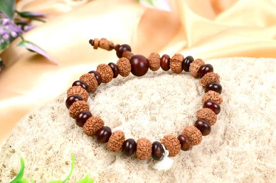 8 mukhi Ganesha bracelet from Java with Red Sandalwood beads