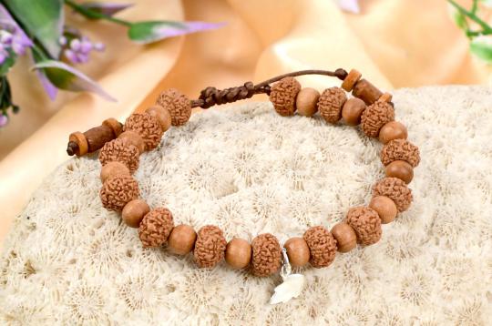 8 mukhi Ganesha bracelet from Java with Sandalwood beads