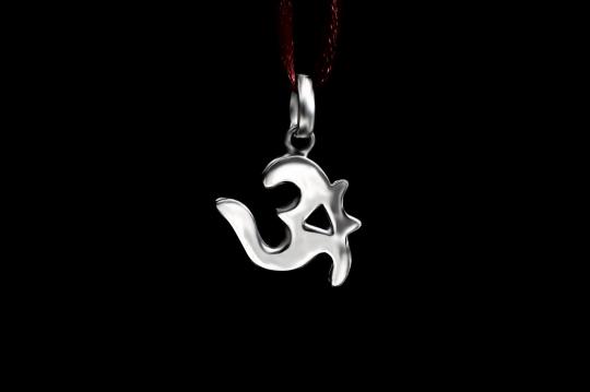 Om Locket in Pure Silver - Design XIII