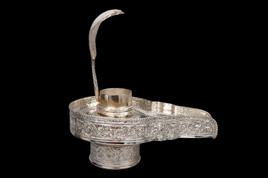 Yoni base in Pure Silver