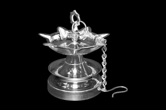 Hanging Samai Oil Lamp in 925 sterling silver