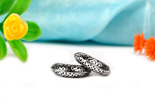 Round earrings in pure silver - Design IV