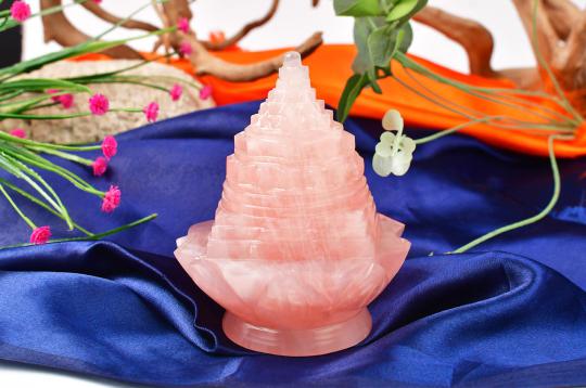 Rose Quartz Shree Yantra on Lotus - 597 gms