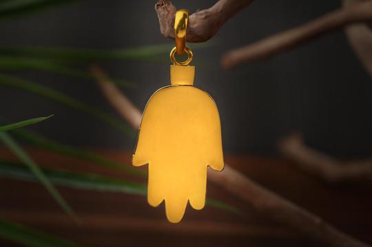 Hand of Hamsa in Pure Gold
