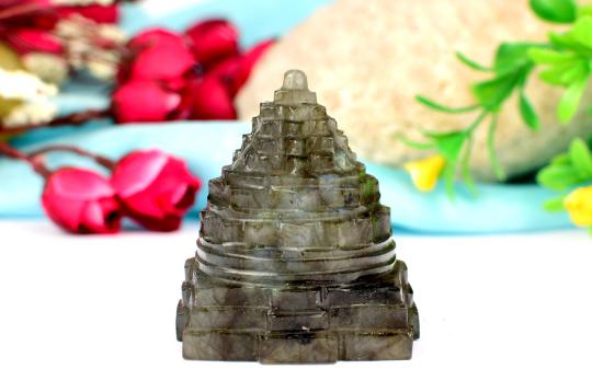 Labradorite Shree Yantra - 133 gms