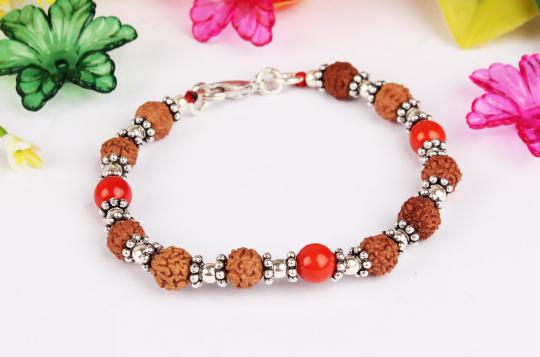 6 mukhi Java Bracelet with Coral in silver chakri