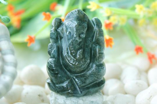 Iolite Ganesha - 56 gms