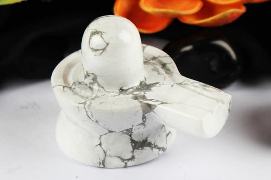 Howlite Shivlinga - 106 gms
