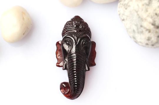 Gomed Ganesh - 43.55 carats