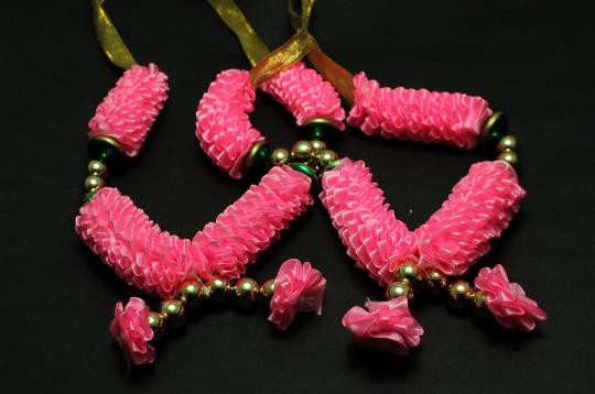 Deity Garlands Medium - Set of 2 - Design I