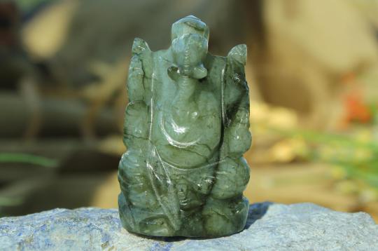 Labradorite Ganesha - 96 gms 