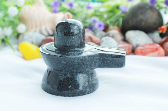Shivlinga in Black Jade - 114 gms