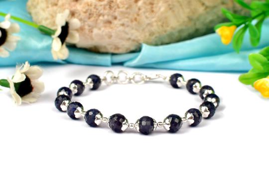 Blue Sapphire faceted Bracelet - Round Shaped