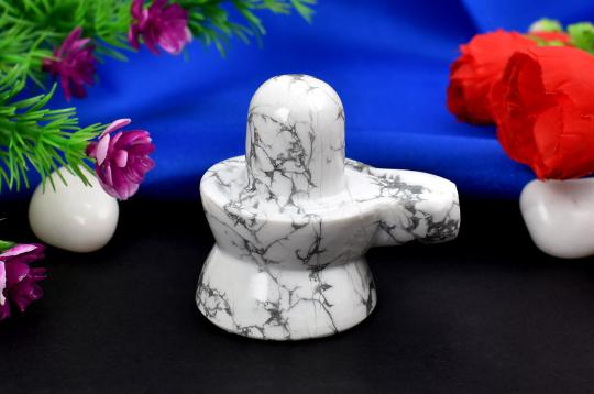 Howlite Shivlinga - 105 gms